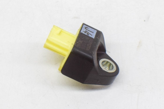 Senzor de impact dreapta față TOYOTA RAV 4 V XA50 2020 OEM: 89173-11010 12056718