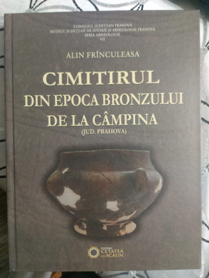 Cimitirul din epoca bronzului de la C&amp;acirc;mpina (jud. Prahova) foto