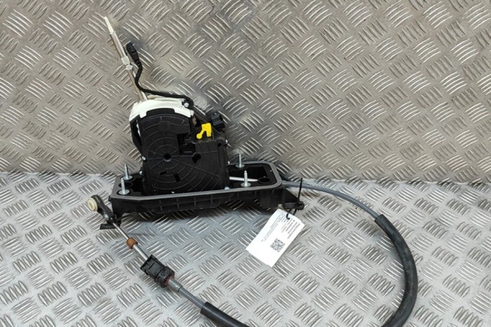 Timonerie cutie de viteze AUDI A3 Sportback 8VA, 8VF 2018 OEM: Hatchback | 30493816