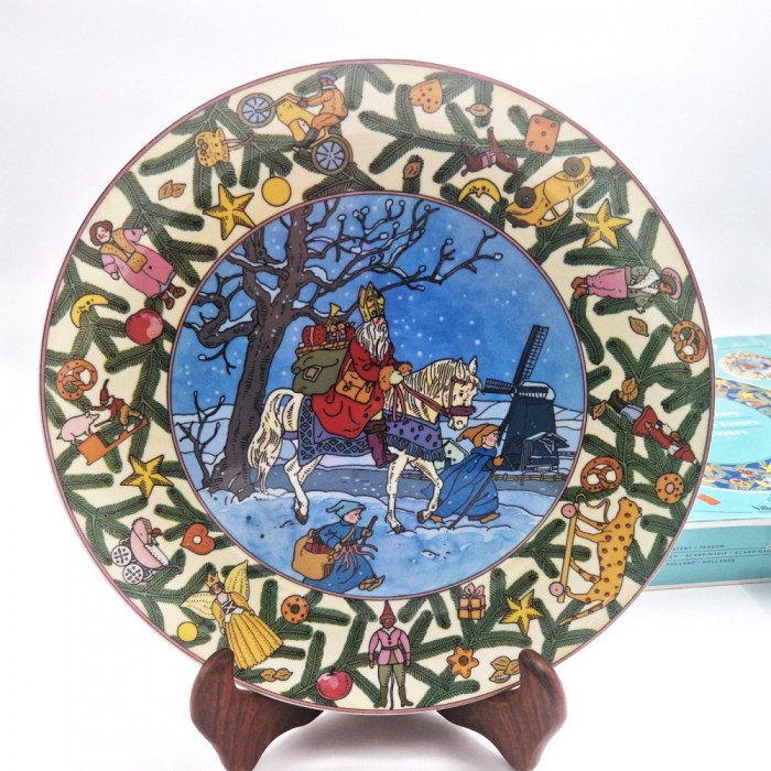 farfurie decorativa portelan VILERROY &amp; BOCH Craciun in Europa Olanda _ 27 cm