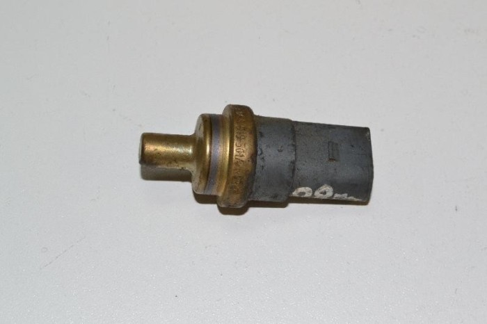 Alt modul de control AUDI A3 Cabrio 8V7, 8VE 2013 OEM: 06A919501A 2425298
