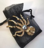 +Saculet organza-Brosa-VINTAGE CARACATITA/Martisor placata aur galben 18K,PERLA