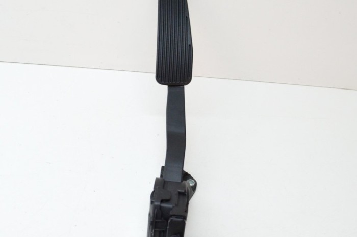 Pedala de accelerație MASERATI GHIBLI M157 2016 OEM: 6PV933966,04861715AE 13981012