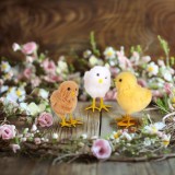 Decoratiune Paste, pui, 3 modele, 11 x 7 x 6 cm, plastic si textile