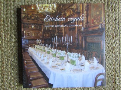 Eticheta regala - Sandra Gatejanu Gheorghe foto
