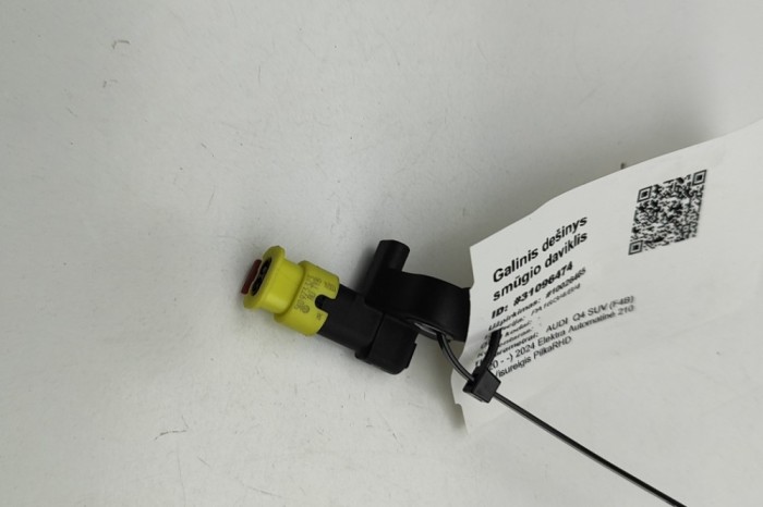 Senzor de impact dreapta spate AUDI Q4 SUV F4B 2024 OEM: 3WA959651A | 31096474