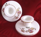 SFESNIC PORTELAN ENGLEZESC WEDGWOOD MODEL SWALLOW CU DECOR FLORAL 9.5 CM SET DOUA BUCATI