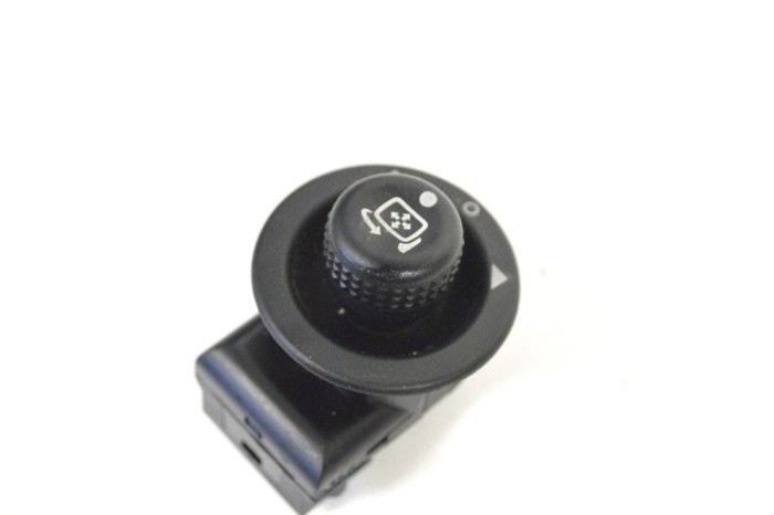 Comutator de reglare oglinda LAND ROVER RANGE ROVER SPORT L320 2006 OEM: YUF500030 12108784