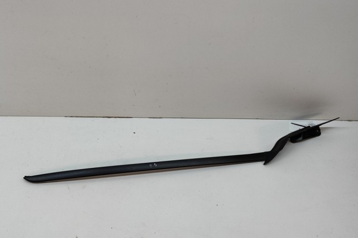 Ornament vertical parbriz dreapta LEXUS UX _AA1_, _AH1_, _MA1_ 2019 OEM: 75535-76020 | 23167686