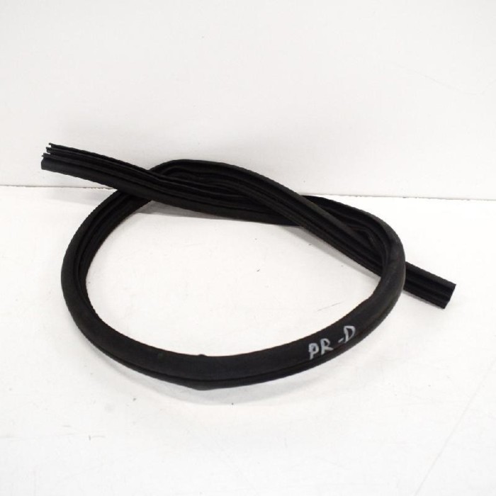 Garnitura ușă dreapta față MERCEDES-BENZ SLK R172 2015 OEM: A1726970051 | 3623996