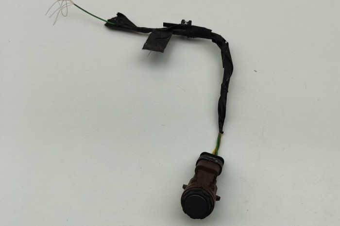 Senzor de parcare față BMW 3 G20, G28 2024 OEM: 7927957,0263073311 30740425