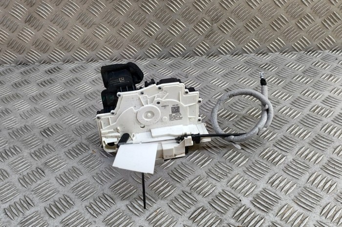 &Icirc;ncuietoare ușă dreapta față VW ID.4 E21 2023 OEM: 4K2837016M 31532309