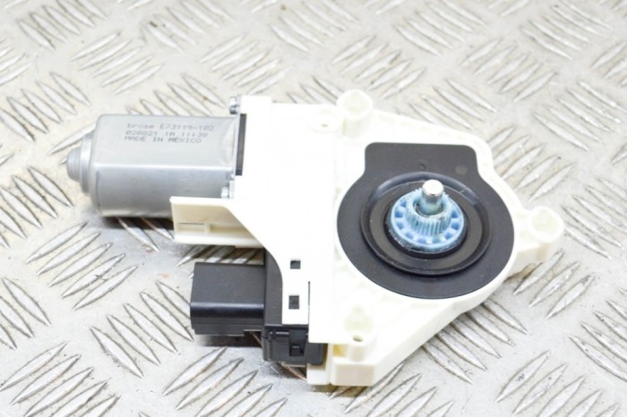 Motor macara geam ușă st&acirc;nga față TESLA MODEL Y 2020 OEM: E66963-100 13829069