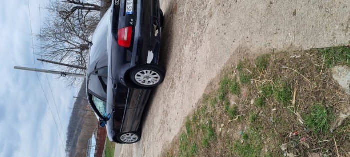 V&acirc;nd Audi a4 b5 1.8