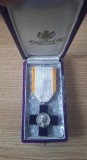Ordinul Meritul Cultural Cavaler II ,model Carol II, cu panglica pt arta, muzica