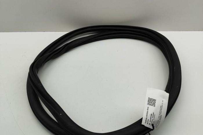 Garnitura ușă dreapta spate AUDI A6 C8 Avant 4A5 2024 OEM: 4K9833721 | 31303166