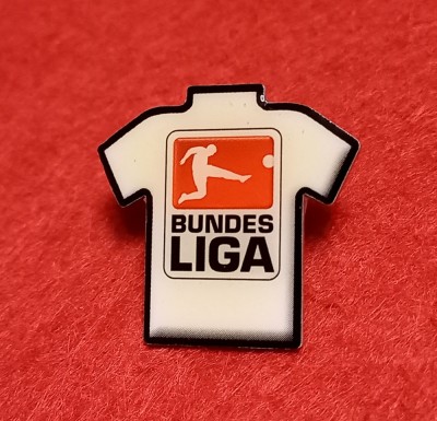 Insigna fotbal - BUNDESLIGA - GERMANIA - produs nou foto
