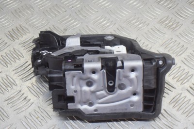 &amp;Icirc;ncuietoare ușă dreapta față BMW X1 F48 2017 OEM: 18283810,7281934 12029573 foto