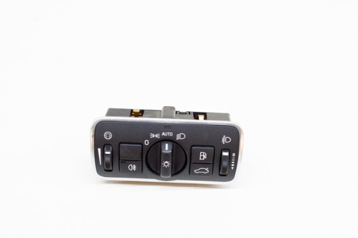 Modul de control comutator faruri VOLVO V70 III BW 2013 OEM: 10096705,30739456 13317792