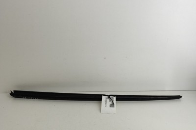 Ornament vertical parbriz st&amp;acirc;nga AUDI A6 Avant 4G5, C7, 4GD 2017 OEM: 4G0854327B | 27767878 foto