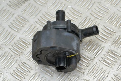 Pompa de apa auxiliara TESLA MODEL S 2012 OEM: 1035348-00-F 13123904 foto