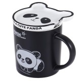 Cumpara ieftin Cana cu capac din ceramica si lingurita Pufo Baby Panda pentru cafea sau ceai, 300 ml