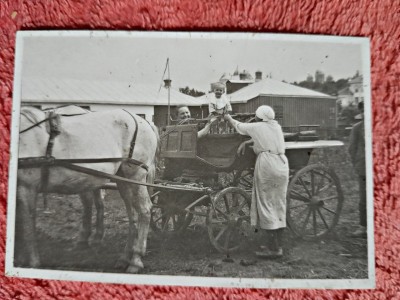 Fotografie, la ferma cu sareta, perioada interbelica foto