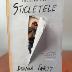 Donna Tartt, Sticletele