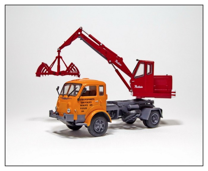 Macheta Renault R2142 1:43 IXO