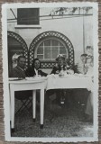 Romani la restaurant, lacul Maggiore 1938// fotografie