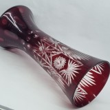 Vaza romaneasca cristal rosu rubin, veche, vintage - 30 cm