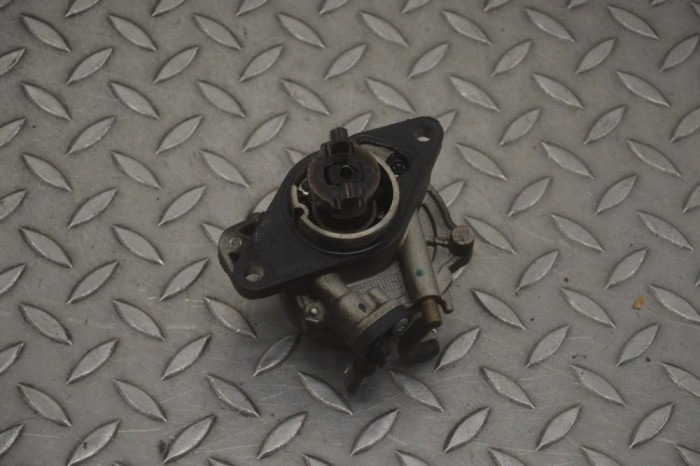 Pompa de vacuum FIAT PUNTO EVO 199_ 2012 OEM: 55221036 23874424