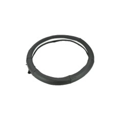 Husa volan din piele neagra cusatura albastra cu gaurele marime M