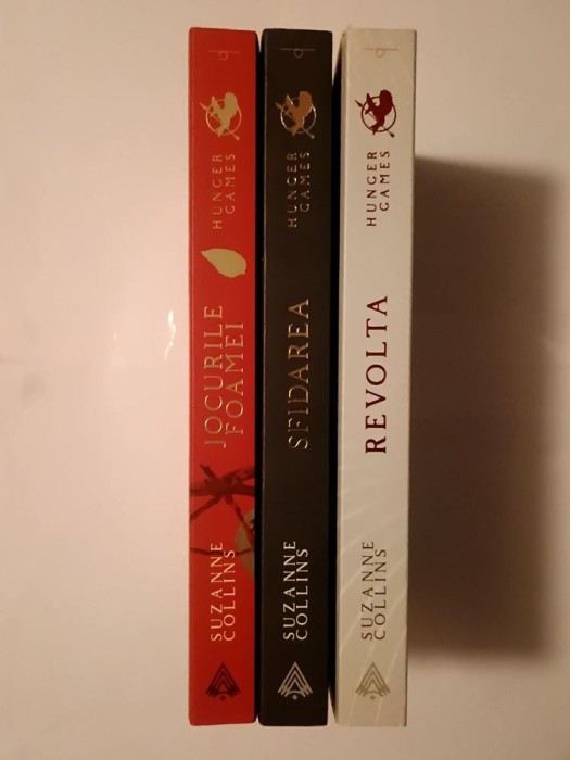 Suzanne Collins - Jocurile foamei (3 vol.; ediția a IV-a, 2019)
