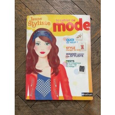 Jeune Styliste le cahier de mode