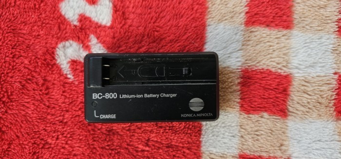 &Icirc;ncărcător Konica Minolta Bc-800 Litiu Ion , Baterie NP-700