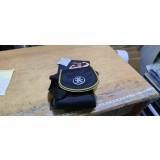 Crumpler Muffin Top 55 - Negru/Muștar Nou. Stare: Nou. Expediat cu Royal Mail clasa a II-a. Dimensiuni: 6 x 9,5 x 2,5 cm