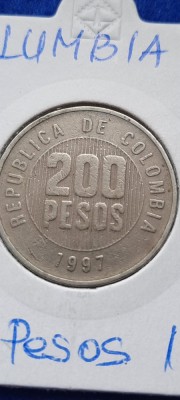 COLUMBIA 200 PESOS 1997 VF foto
