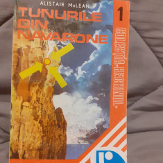 TUNURILE DIN NAVARONE-ALISTAIR MACLEAN