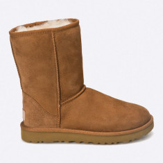 UGG cizme de zăpadă Classic Short II 1016223.CHE