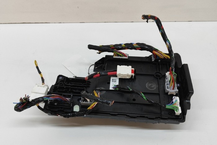 Modul de confort TESLA MODEL Y 2024 OEM: 1657648-12-A | 30760839