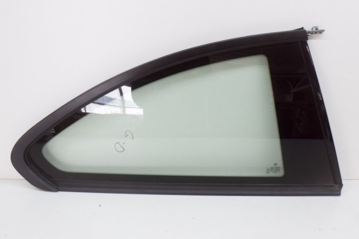 Geam lateral dreapta spate BMW 2 Coupe F22, F87 2016 OEM: Coupe | 12031045