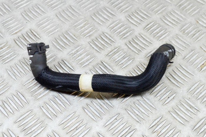 Furtun de lichid de răcire JAGUAR I-PACE X590 2020 OEM: J9D3-8D186-AC | 17675396