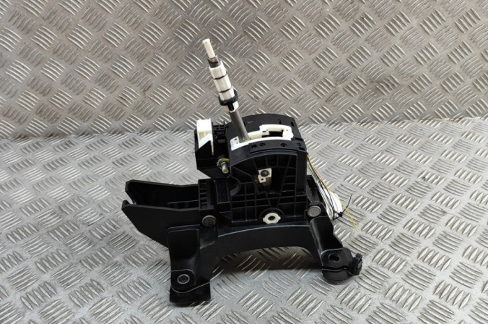 Timonerie cutie de viteze MAZDA CX-30 DM 2023 OEM: D41V-46-100A 31565846