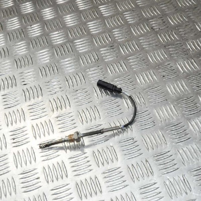 Senzor de temperatură AUDI A4 Avant 8K5, B8 2009 OEM: 059906088N | 2425694
