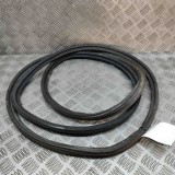Garnitura de cauciuc haion NISSAN 350 Z Coupe Z33 2007 OEM: 90830-CD000 28709533