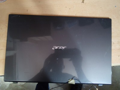 Capac display Acer Aspire v5-551 - A183 foto