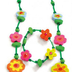 Set colier si bratara cu pandative din lemn, cu floricele, Woodyland, verde inchis