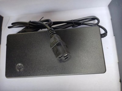 incarcator-pentru trotineta electrica 48v rapid max output 54.6 V foto