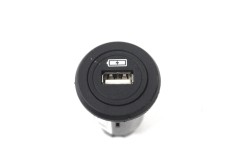 USB JAGUAR I-PACE X590 2019 OEM: J9D3-19010-AB 15396737